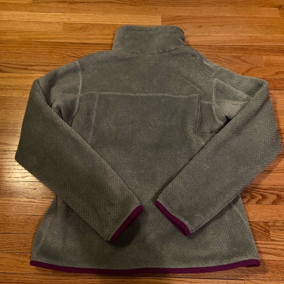 Women’s Small Gray Patagonia - Picture 6 of 6